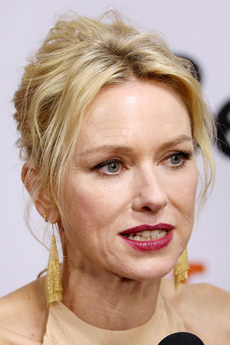 Ünlü oyuncunun büyük acısı: Babamla bir fotoğrafım bile yok Birkaç puslu hatıra... Hepsi o kadar