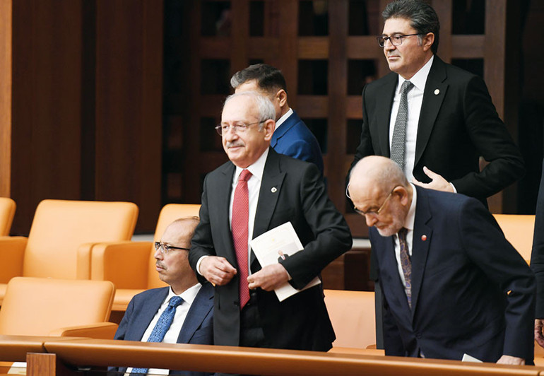 Görevimiz yeni anayasa