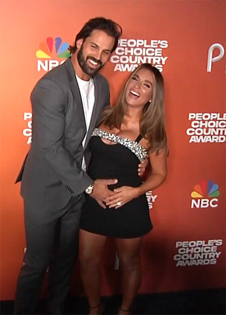 Çocuk yapmayalım diye yalvarırken kendini bir anda hamile bulmuştu... Plansız bebek büyüyor