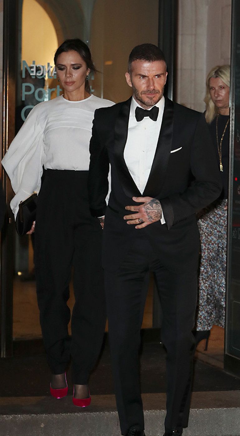 Öyle vurulmuştu ki... Müptelası olmuştu... Sadece 20 dakika görmek için 4 saat araba kullanıyordu