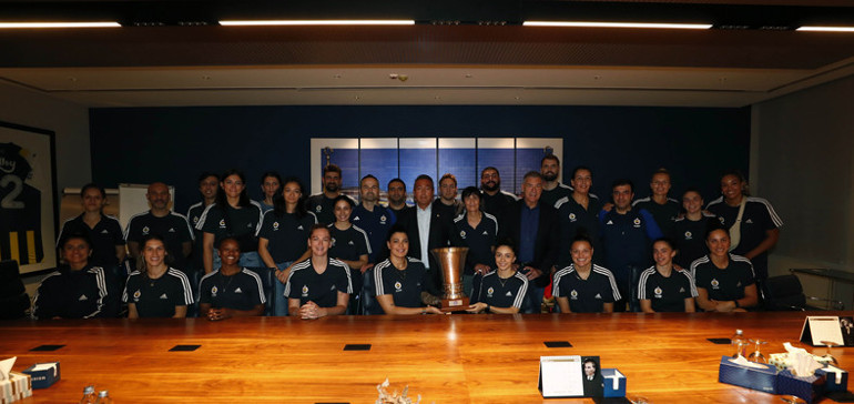 Fenerbahçe Başkanı Ali Koç: Şampiyonluk soyunma odasından geçer