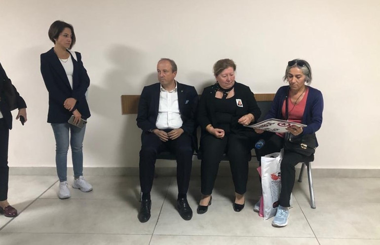 Belediye başkanı duruşmaya katıldı, reddi hakim talep edildi Acılı anne isyan etti