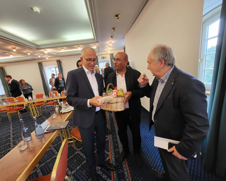 Aşırı sağ güçlenmesin diye herkes sandığa gitmeli