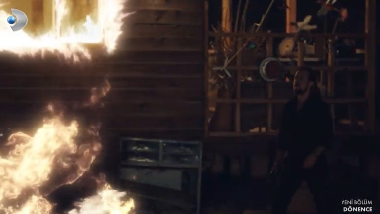 Berkay ve Rüzgar alevler arasında... Özgür kardeşini kurtarabilecek mi