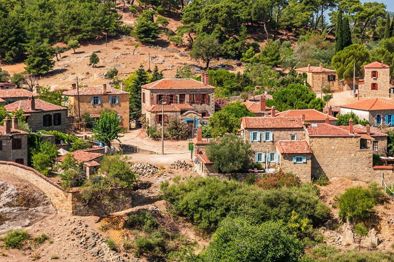 Tertemiz bir hava, göz alıcı güzellikler ve huzur... Sonbaharın çok yakıştığı köy ve kasabalar | 10 ŞEHİR 10 ADRES