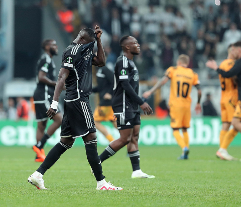 Son Dakika: Beşiktaşta Şenol Güneş dönemi resmen sona erdi İstifa ve olağanüstü seçim açıklaması... Ahmet Nur Çebi aday olacak mı İstanbulspor maçında kulübede kim olacak