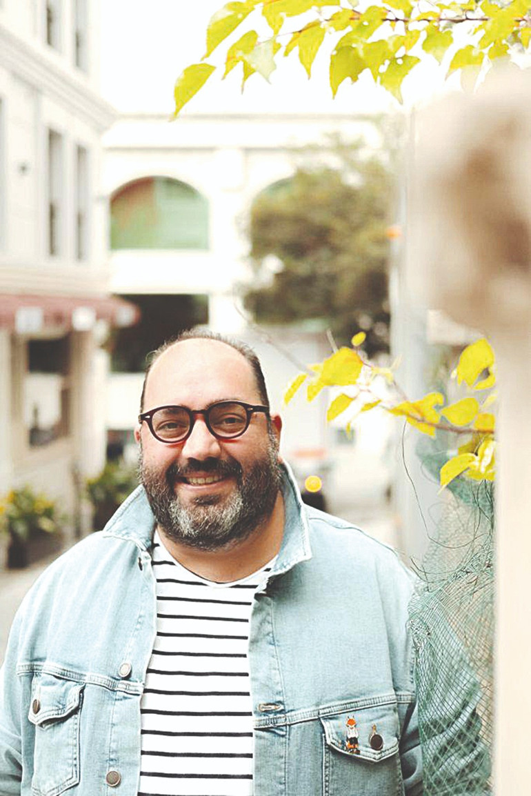 Bir lokma al, ağzında erisin...