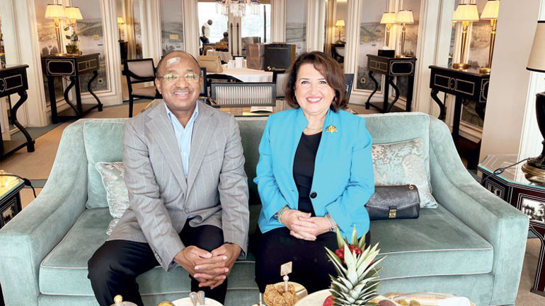 Zanzibar Devlet Başkanı’nın vefası... Ben yarı Türk sayılırım