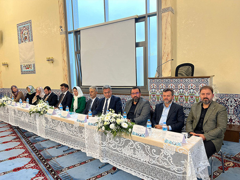 Hamburg’da DİTİB’in ilk İmam Hatip Lisesi açıldı