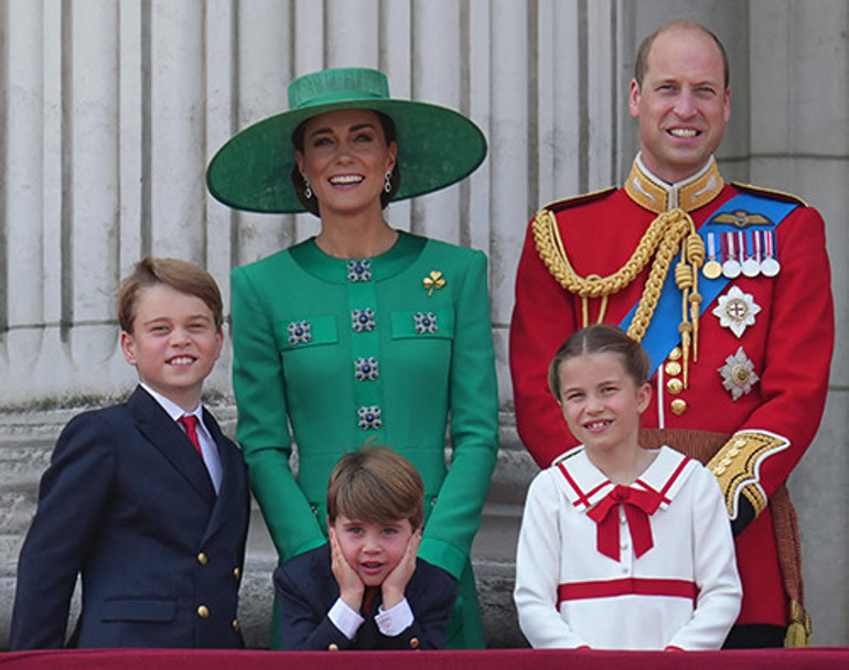 Kral babadan gözde oğluna uyarı geldi… ‘Kıskanç’ Charles’tan William ve Kate’e: Biraz geride durun
