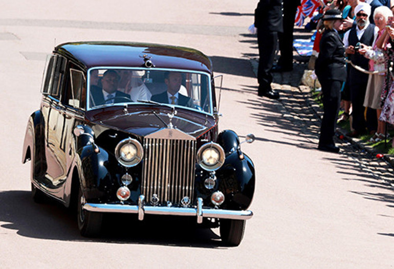 Ailenin intikamı acı oldu: Düğününde cenaze arabasına bindirmişler