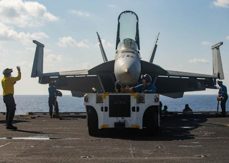 USS Gerald R. Forddan paylaşım: Nöbetteyiz