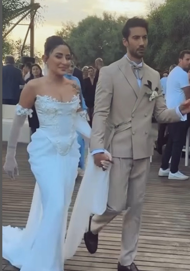 Melek Mosso ve Serkan Sağdıç evlendi