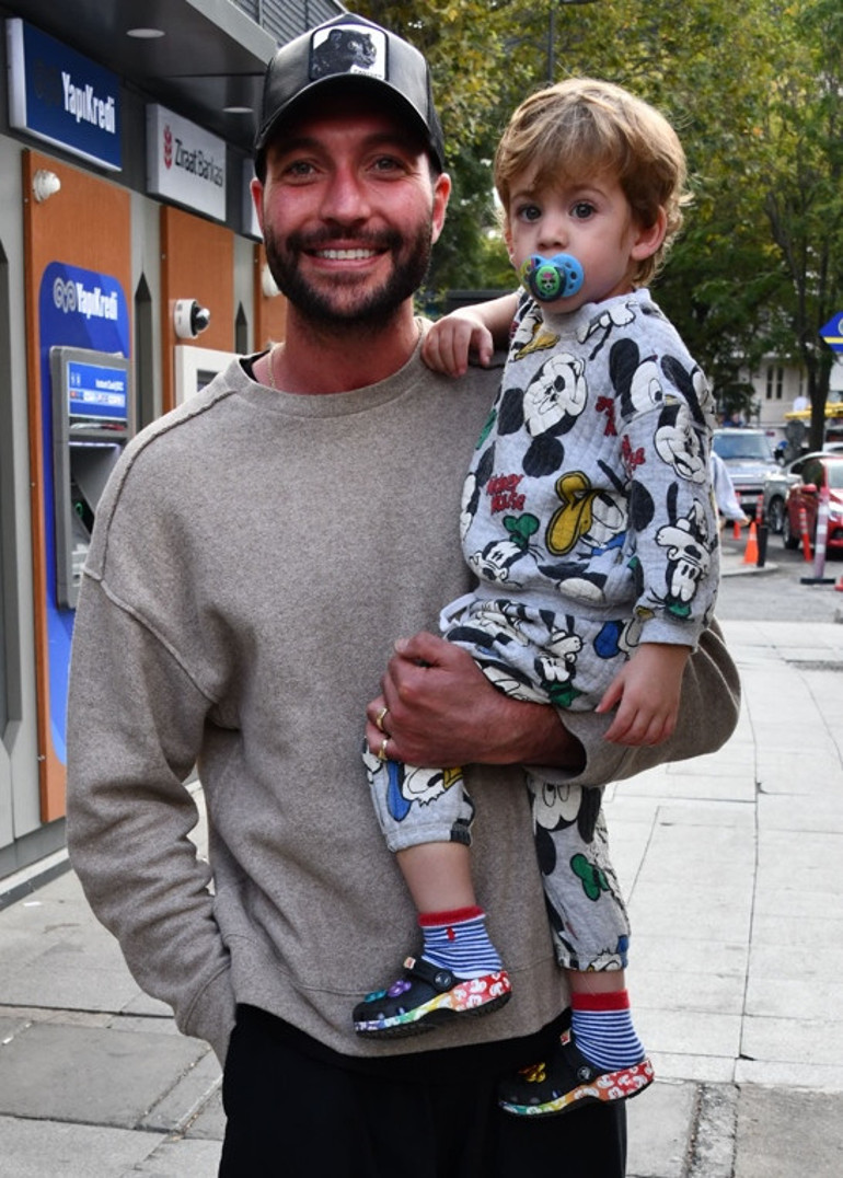 Anne oğulun AVM stili