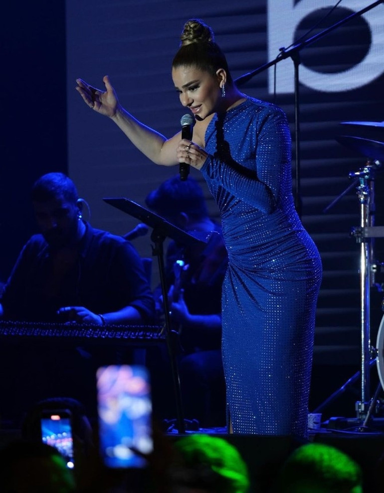 Yeni konserlere gidip eskileri yâd edeceğiz