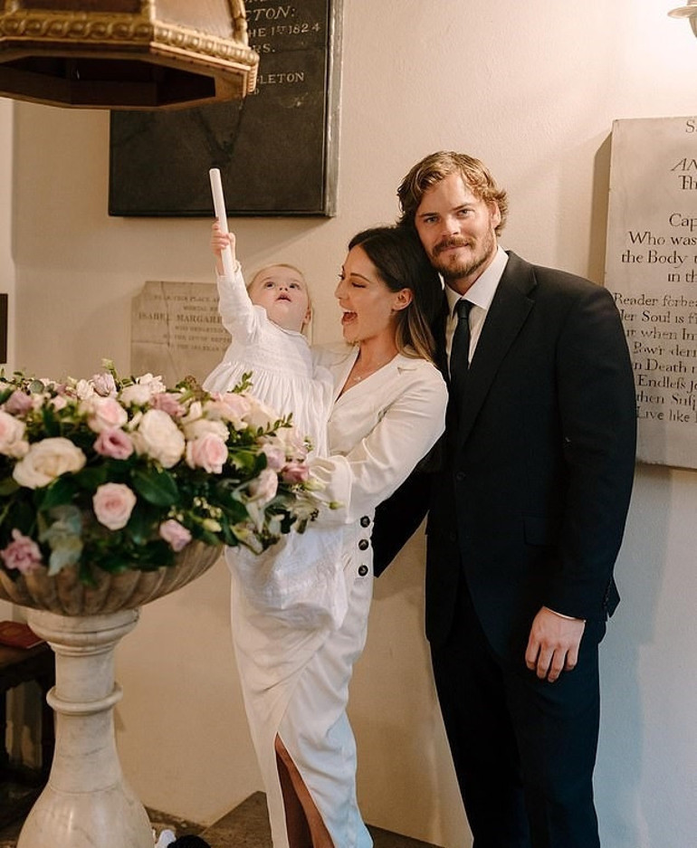 Doğum yaparken neredeyse canından oluyordu: Bu fotoğrafları paylaşmak kolay olmadı