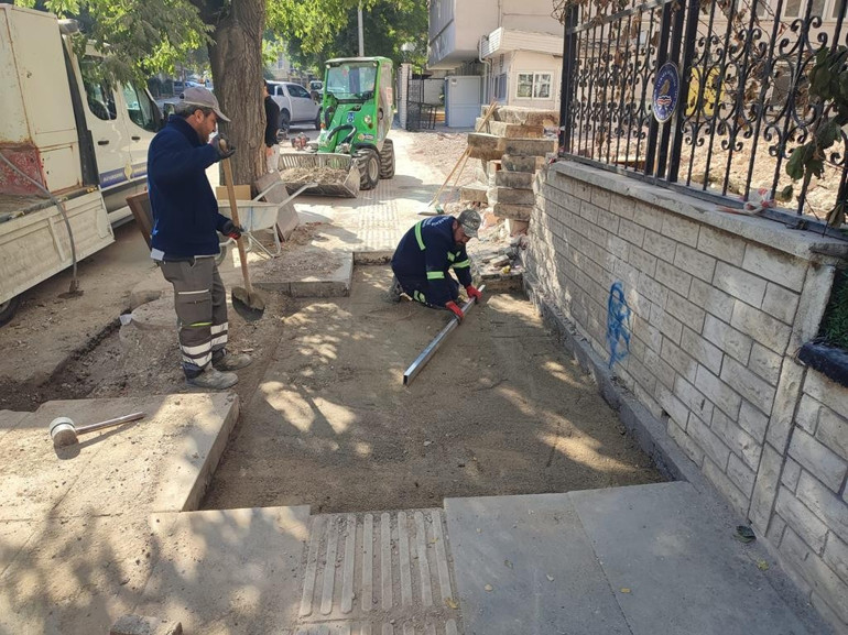 Anıtın zemini 100’üncü yıla yakışmıyor