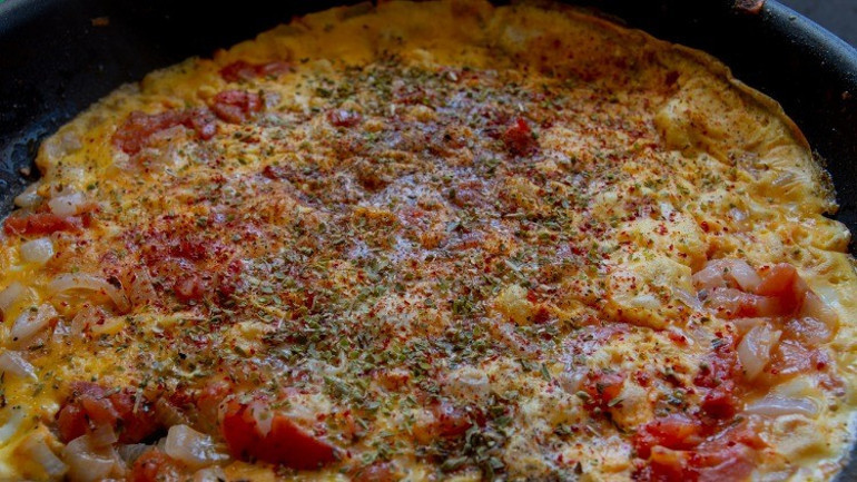 Menemen nasıl yapılır, soğanlı mı soğansız mı MasterChef Menemen tarifi ve püf noktaları