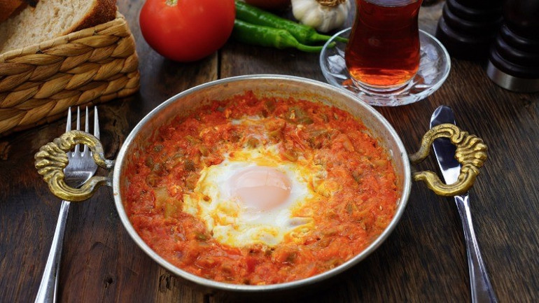 Menemen nasıl yapılır, soğanlı mı soğansız mı MasterChef Menemen tarifi ve püf noktaları