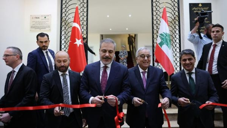 Bakan Fidan, Lübnan Başbakanı Mikati ile bir araya geldi