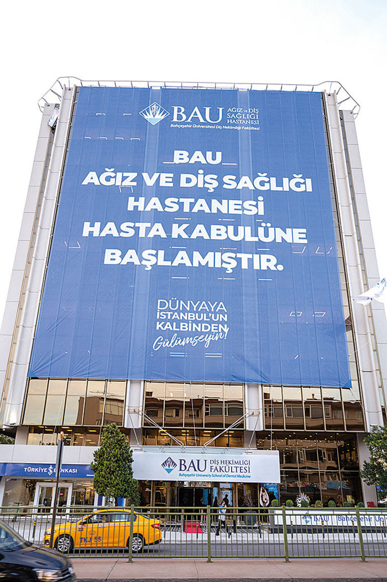 Minnet Saati İstiklal Mikrofonu