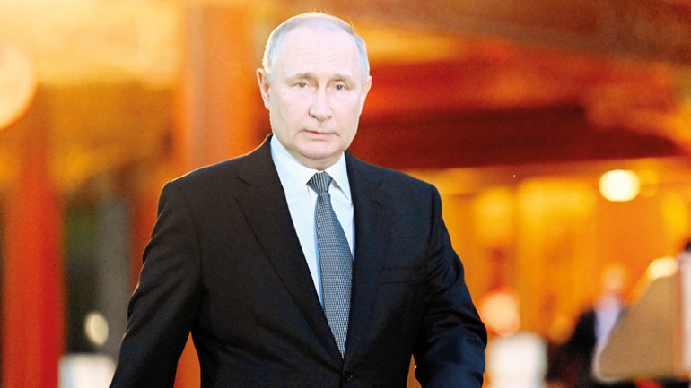 Putin füzelerle Akdeniz’i nişan aldı