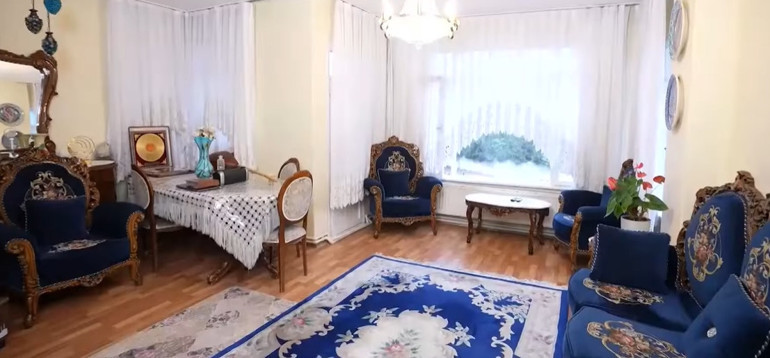 Ünlü çift İstanbulu terk edip Urlaya yerleşmişti... Artık yediklerimden keyif alıyorum