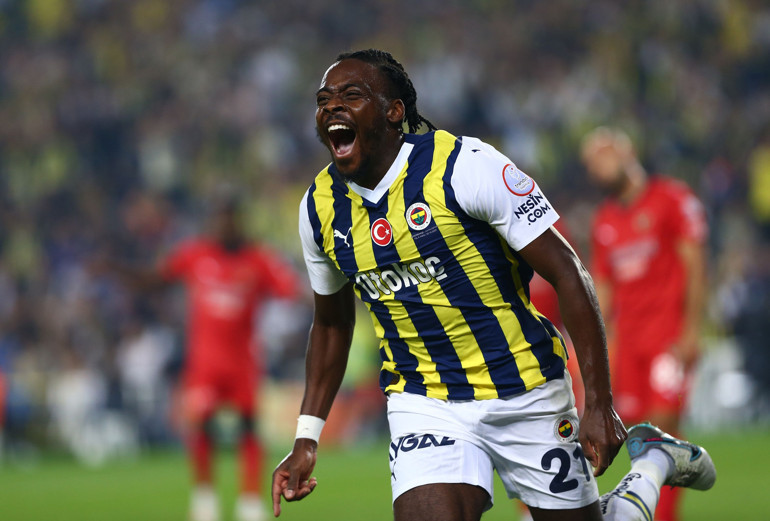 Fenerbahçe, Hatayspor maçında 22 yıl sonra bir ilki başardı Szymanski yine attı...