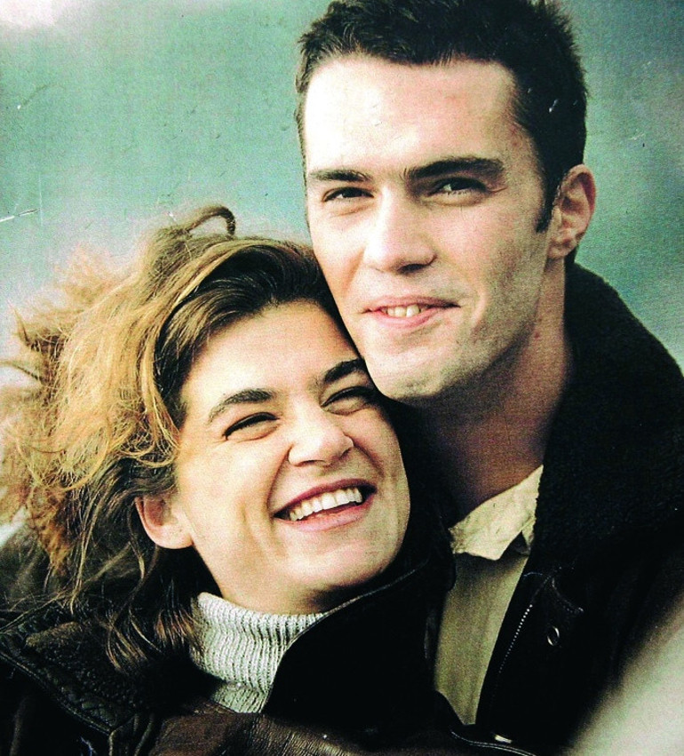 Zeynep Tunuslu: Demet Akbağ araba kullanmayı bilseydi, Uzay ölmezdi