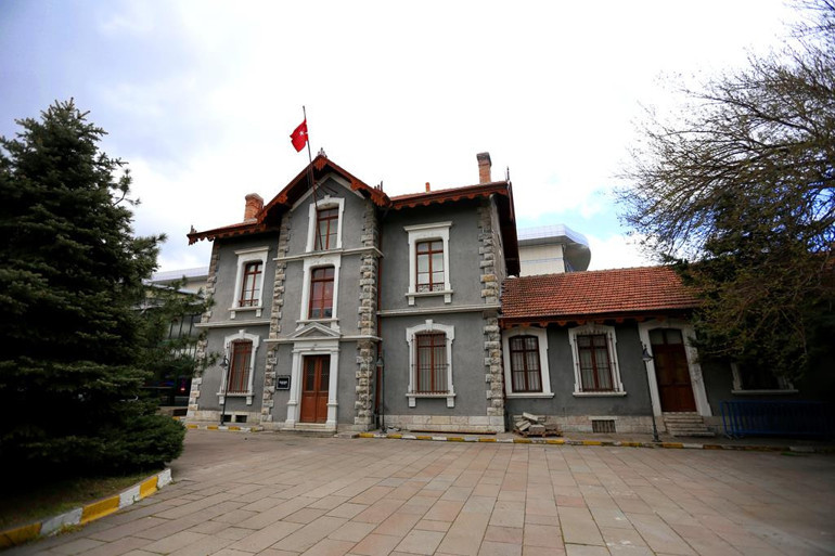 Gidin-gezin-görün Ata’yı hissedin