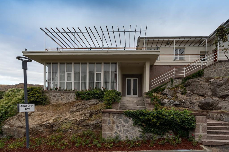 Gidin-gezin-görün Ata’yı hissedin