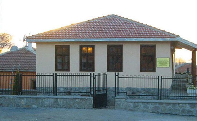 Gidin-gezin-görün Ata’yı hissedin