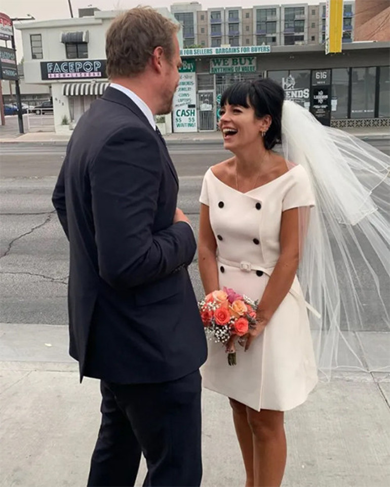 Hamburger yiyen gelin mutluluğu bulamadı: Yine yuvası dağılıyor