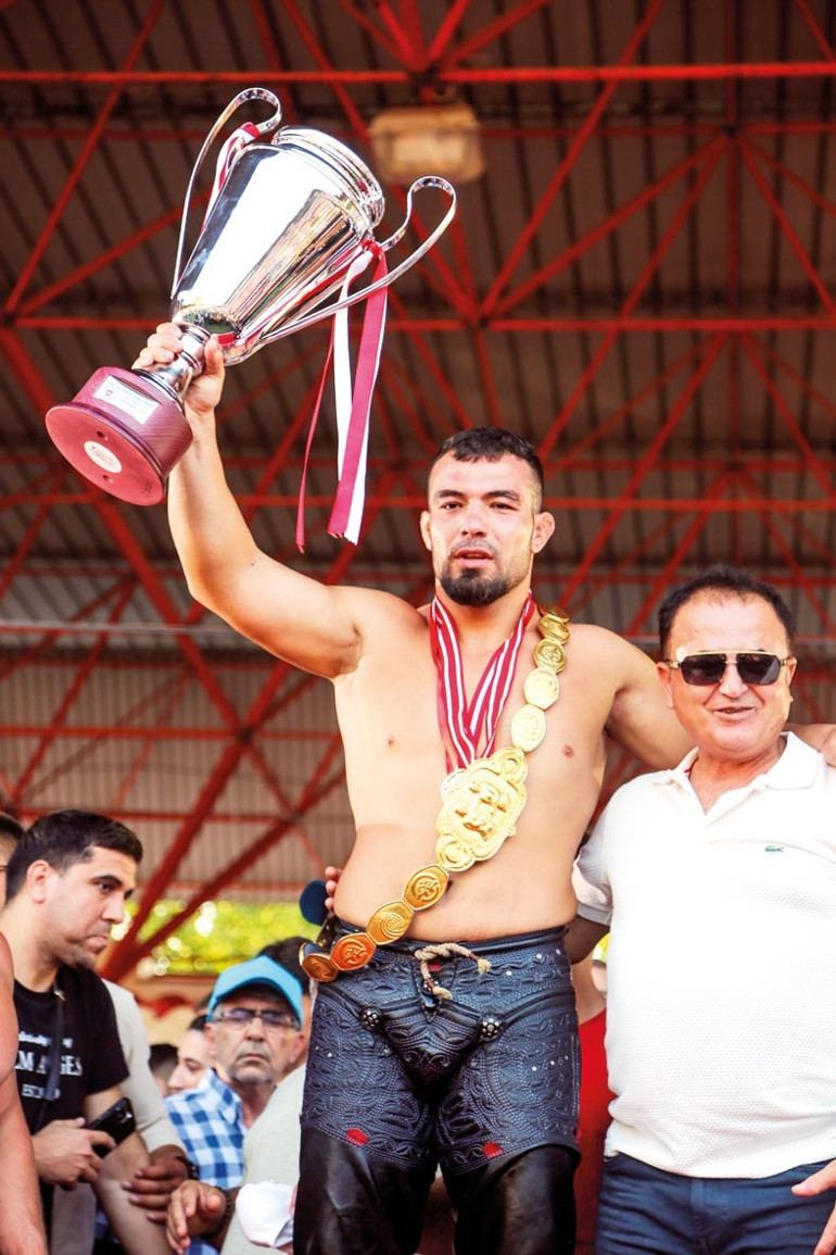 Cumhuriyet’in çocukları hepimizi gururlandırdı... Sporcularımızdan 100’üncü yıl hediyesi: 6 bin 140 madalya