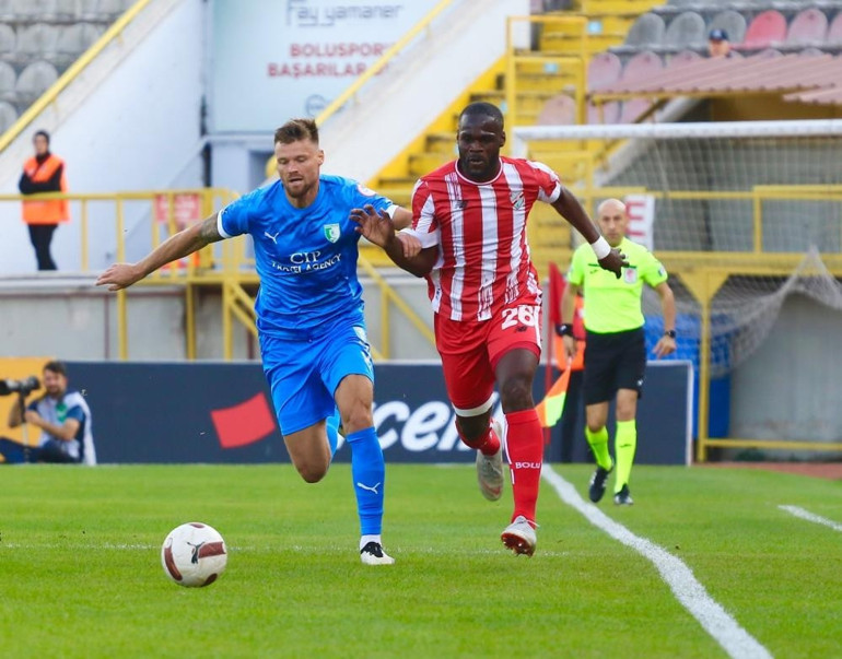 Boluspor, Bodrum FK karşısında 1-0dan döndü 90da kazandı...