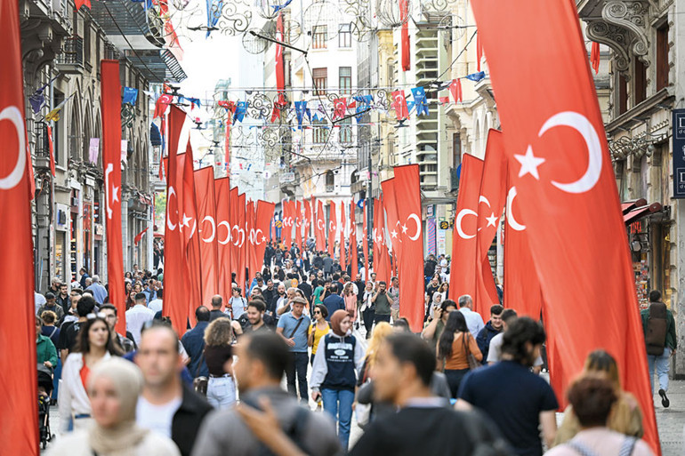 Atatürk’ün değeri en iyi şöyle anlaşılır