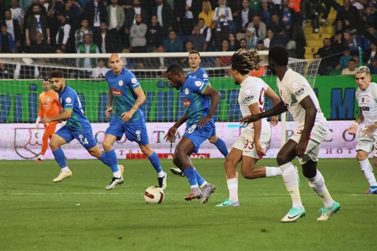 Çaykur Rizespor - Galatasaray maçındaki tartışmalı pozisyonlar hakkında: Golün iptali gerekirdi | Penaltı yok