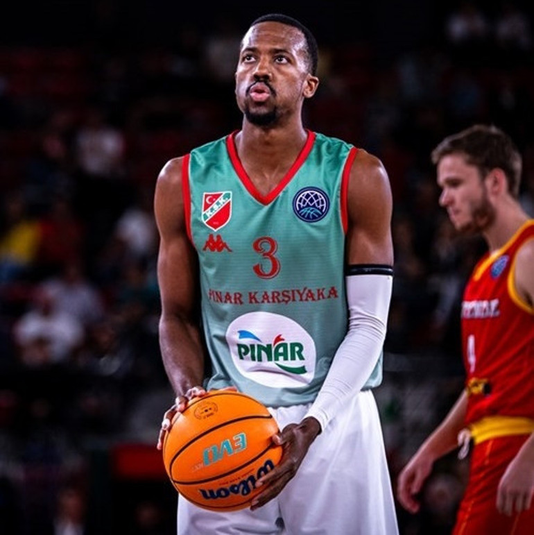 Pınar Karşıyaka deplasmanda kayıp