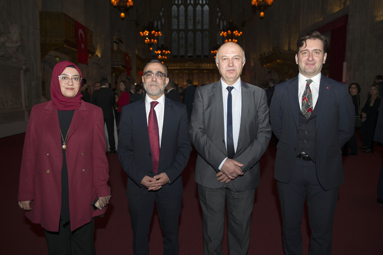 Londra’da da yüzüncü yıl coşkusu