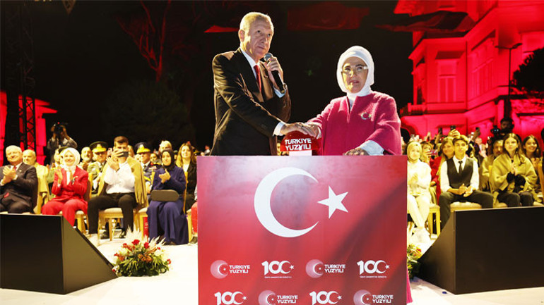 Son dakika: Cumhurbaşkanı Erdoğandan 100. yıl hitabı: Cumhuriyet bizim onur kaynağımız, hazinemizdir