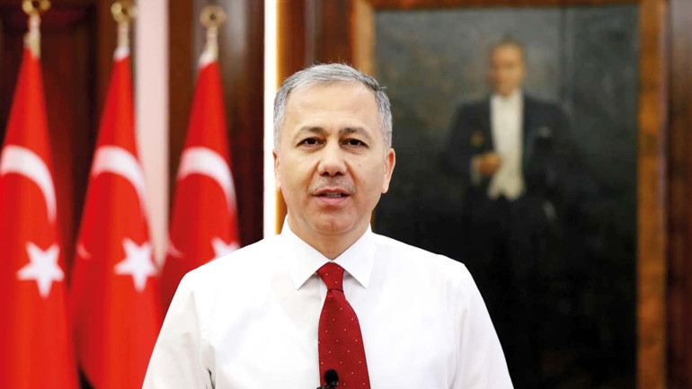 Celal Şengör’ün Zübeyde Hanım’dan af dilemesi gerekirdi