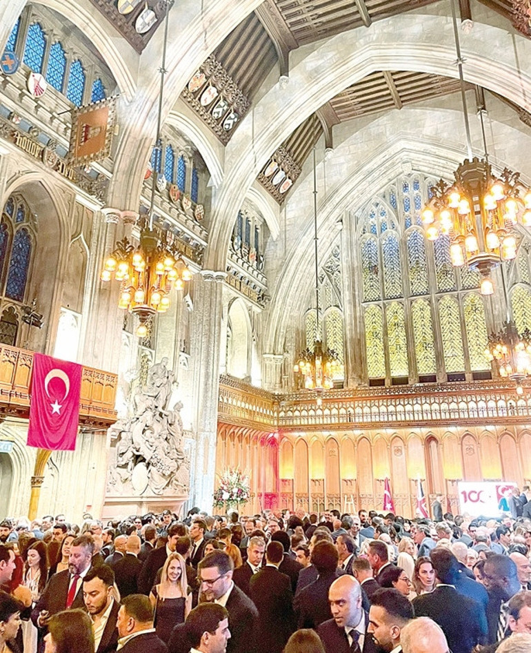 Londra’da Cumhuriyet coşkusu