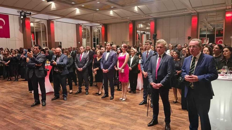 Ettlingen’de coşkulu kutlama