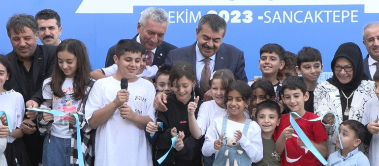 Bakan Tekin: Eğitimde asıl pay evdedir, çocuklarımızla zaman geçirelim