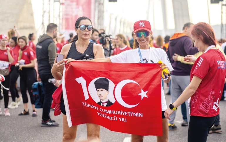 Cumhuriyet kadınları 100. Yıl için koştu