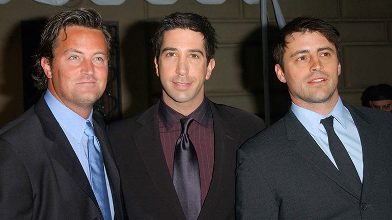 Friends yıldızlarından Matthew Perry’nin ölümünün ardından ilk açıklama: O bizim dostumuz değil ailemizdi