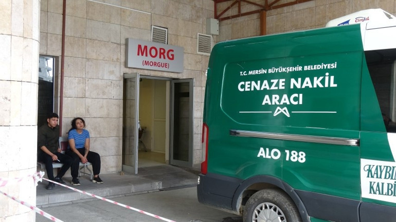 Mersinde kan donduran cinayet: Kardeşini, eniştesini ve yeğenini öldürdü