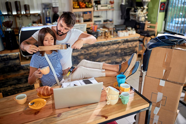 Aşırı konuşmak, bazı zihinsel problemlerin erken uyarı işareti olabilir Neden yaşlılar daha çok konuşuyor