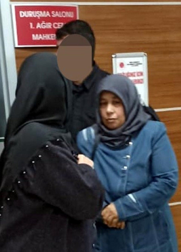 Annesini 8 yerinden bıçaklamıştı... İfadesi okundu, duruşma salonu buz kesti