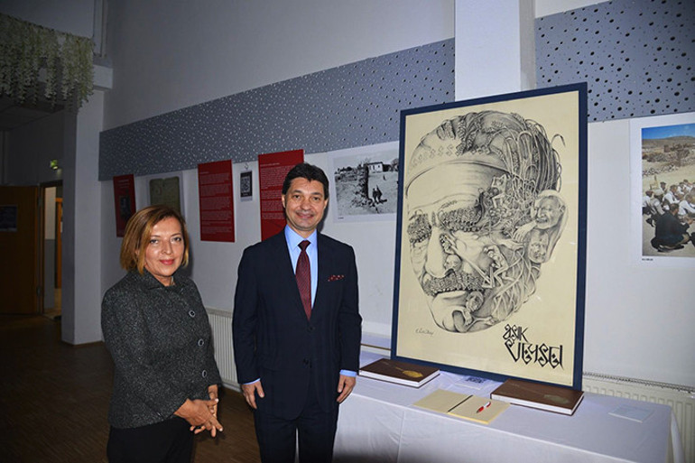 ‘Veysel Gider Adı Kalır’ sergisi Ulm’da açıldı